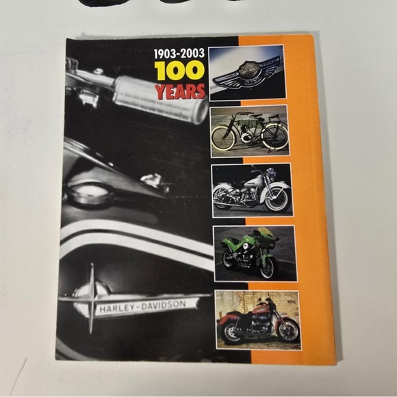 Racing Publications Presents Harley Motorcycle 100 years 1903 – 2003 Vol 2 - Picture 2 of 2